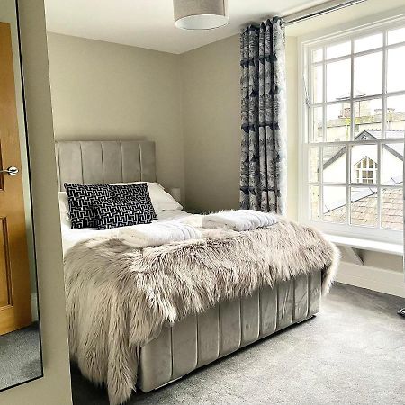Beautiful Cottage In The Heart Of Kendal Exterior photo